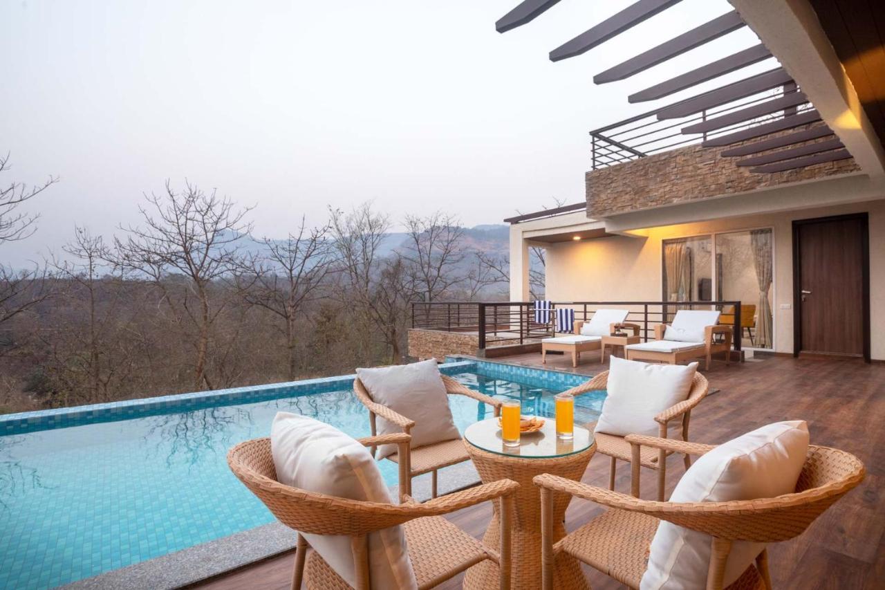 Eden Glade - Khopoli - Mountain-View Villa With Private Pool, Spacious Decks & Indoor Activities Eksteriør billede
